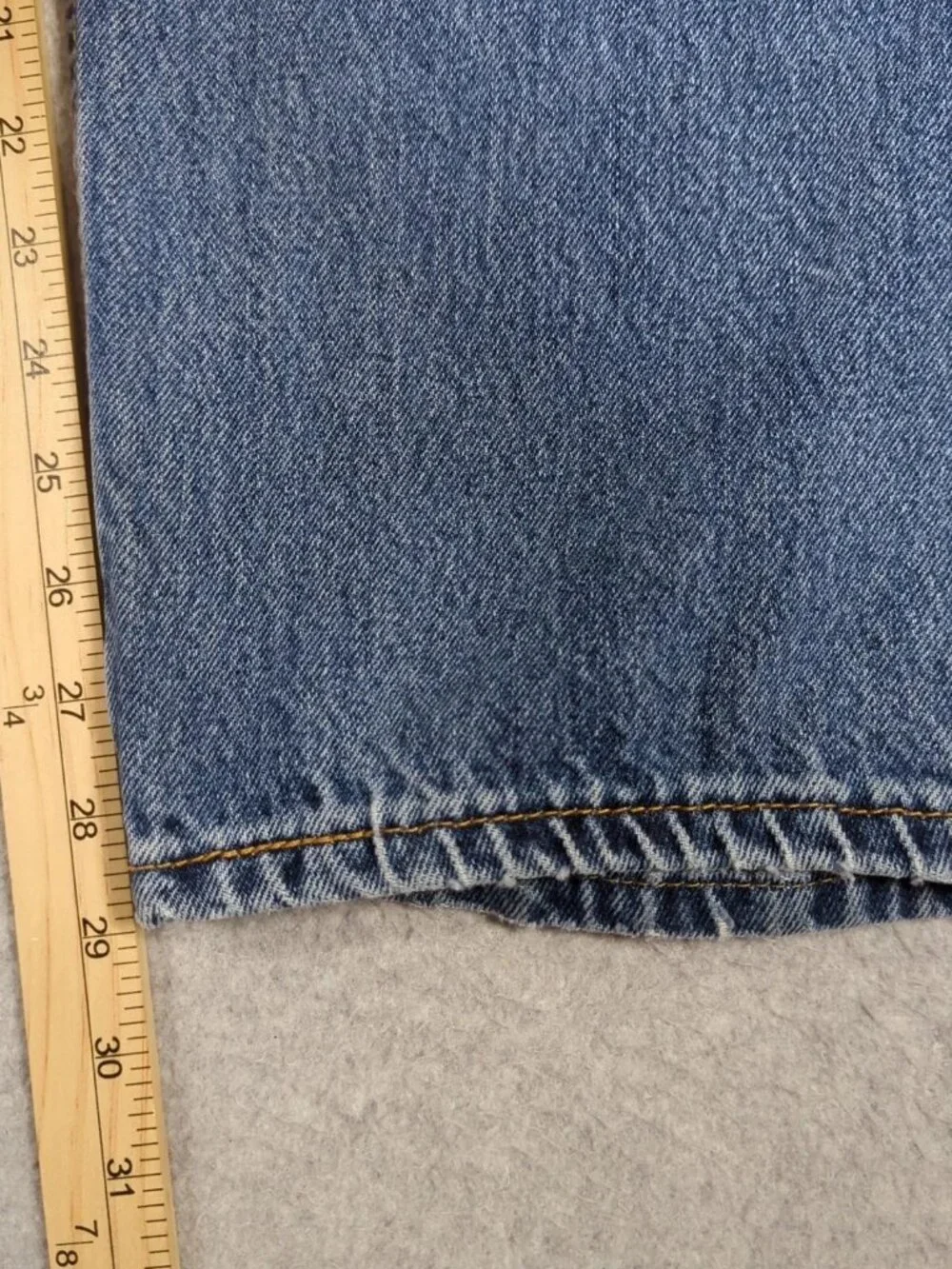 Levi's 550 Jeans Men's 40x30 (Actual 38x29) Blue Denim Relaxed Fit Tapered Leg